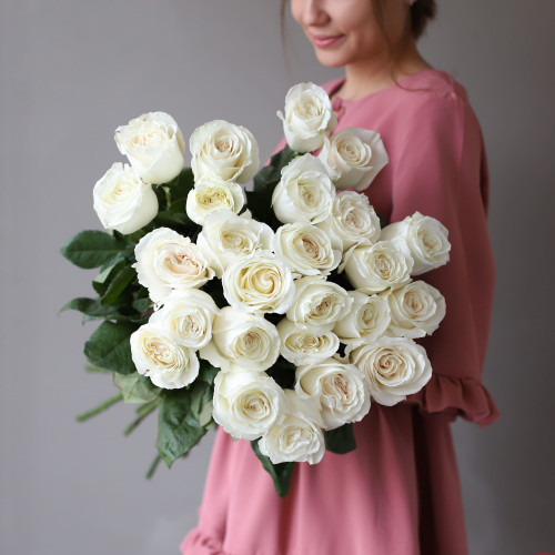 25 белых роз Плайя Бланка